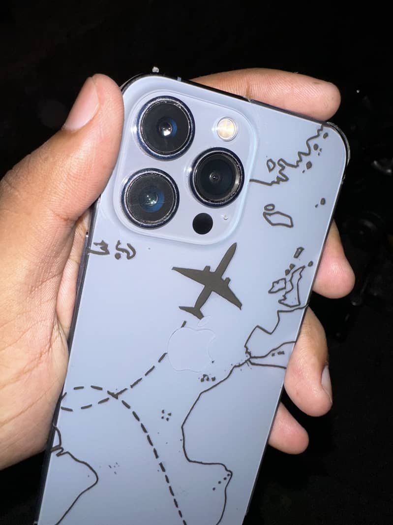 Apple iPhone 13 Pro 2