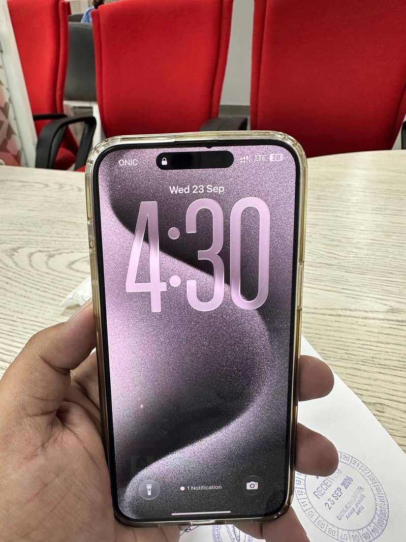 Apple iPhone 15 Pro Max 6