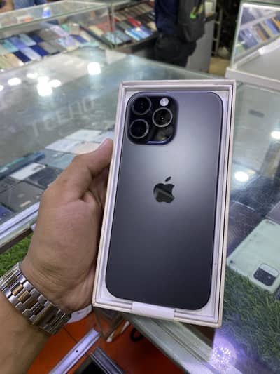Apple iPhone 16 Pro Max