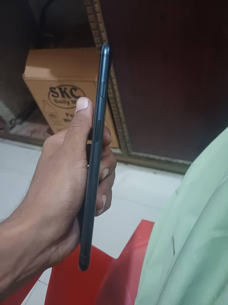 Apple iPhone 7 Plus 3