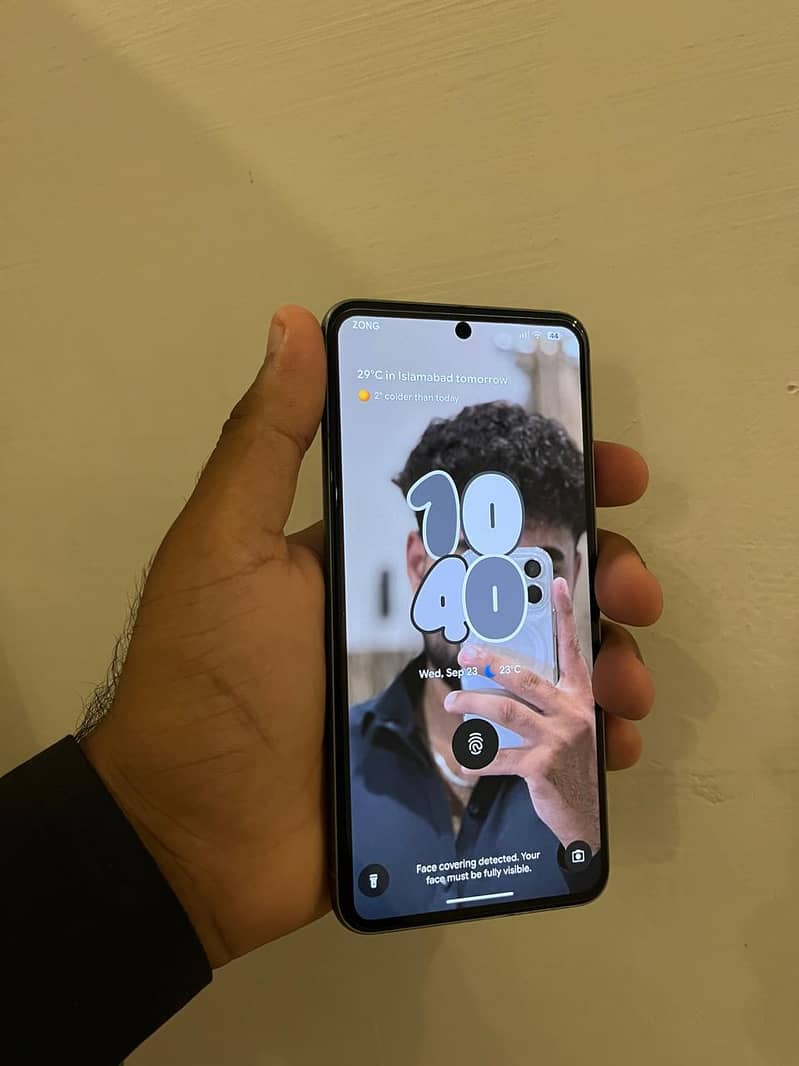 Google Pixel 8 1