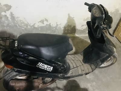 Petrol scooty for sale