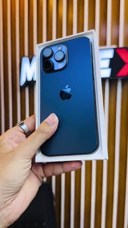 Apple iPhone 15 Pro Max 1