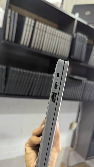 10 10 condition mn chrombook ha bilkul new piece