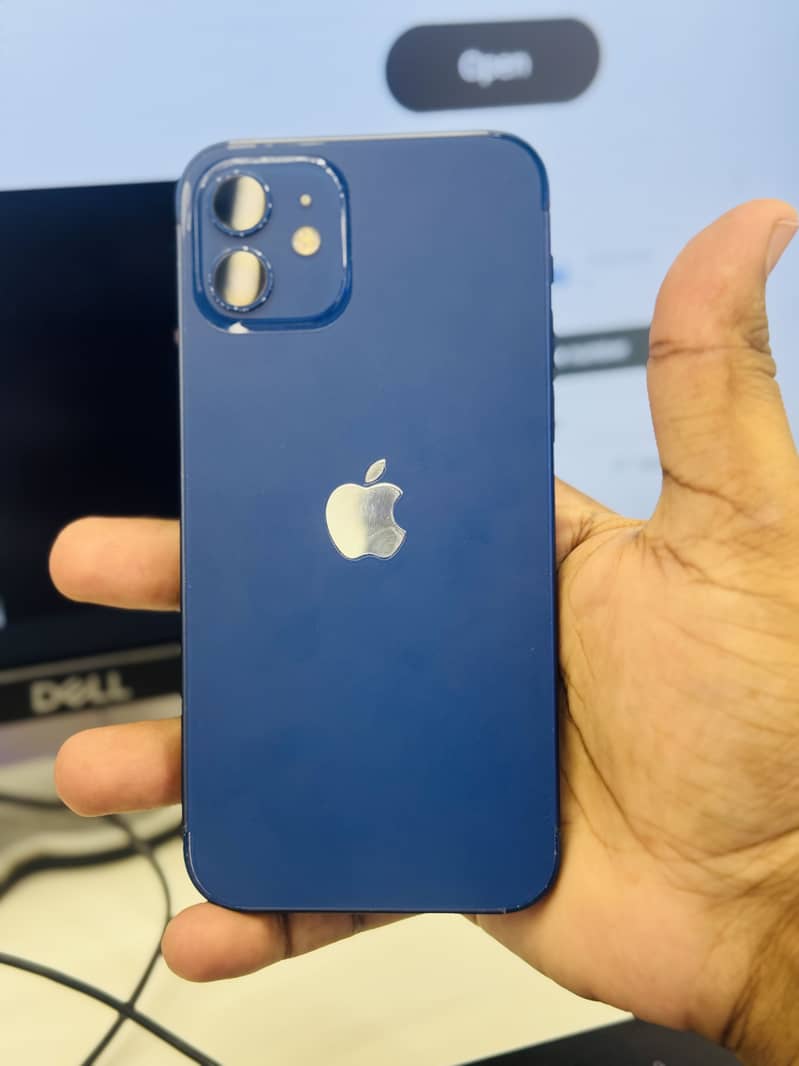Apple iPhone 12 3