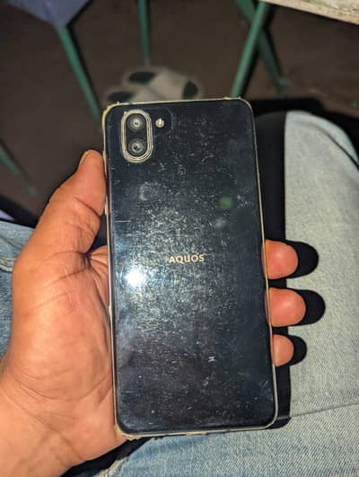 Sharp Aquos R3