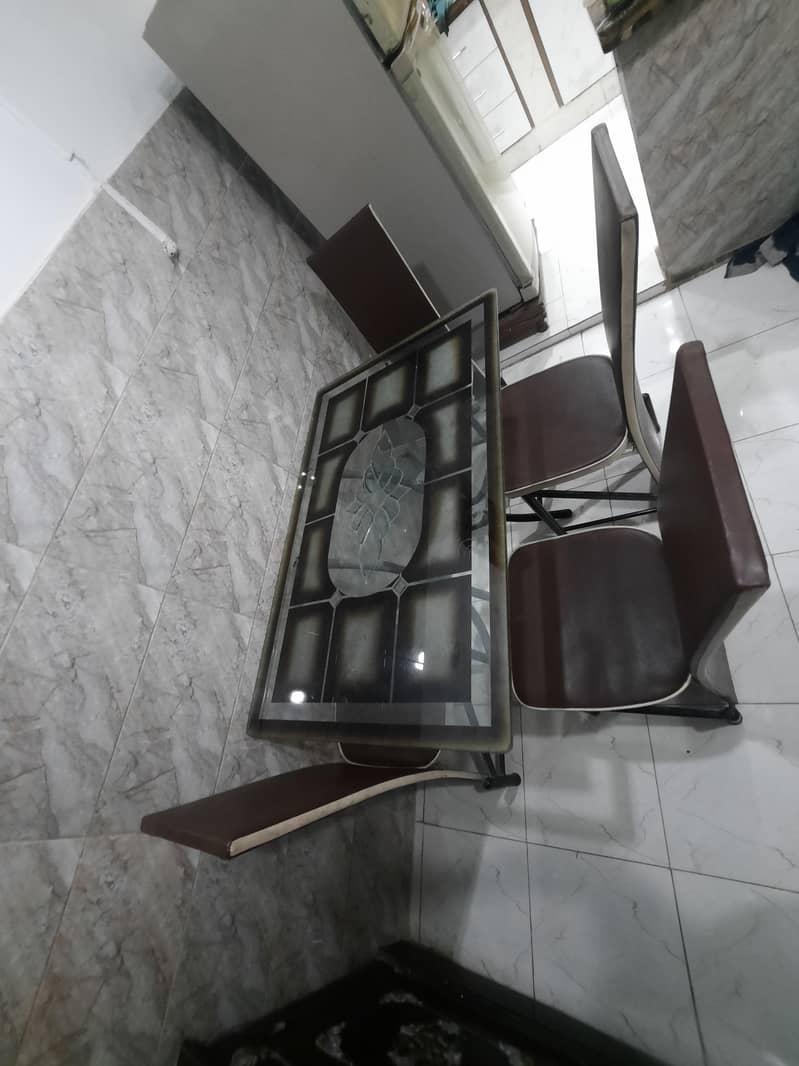 dinning table 0