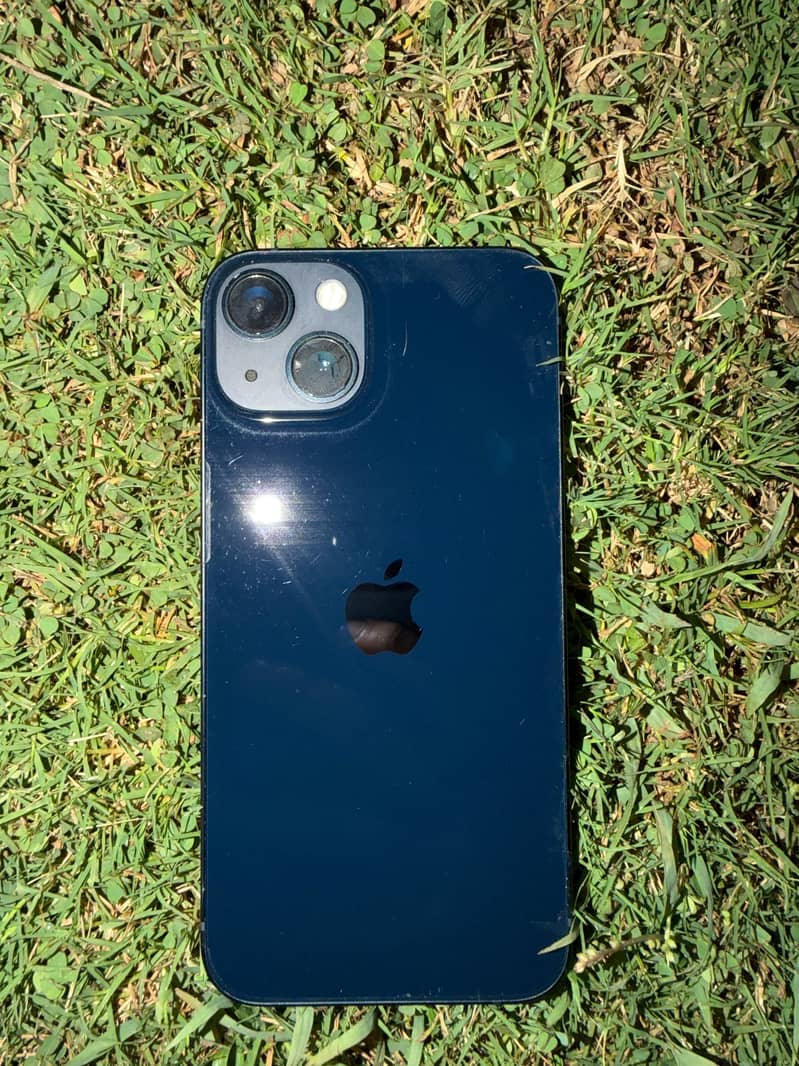 Apple iPhone 13 0