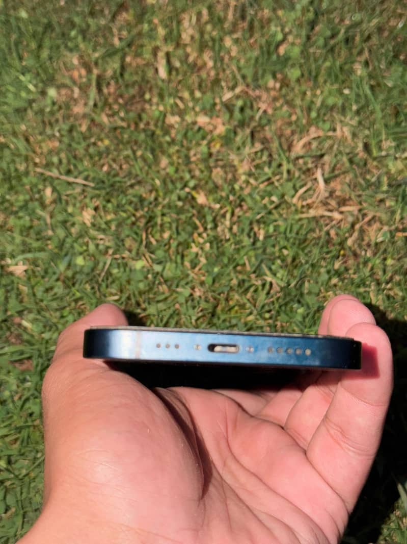 Apple iPhone 13 3