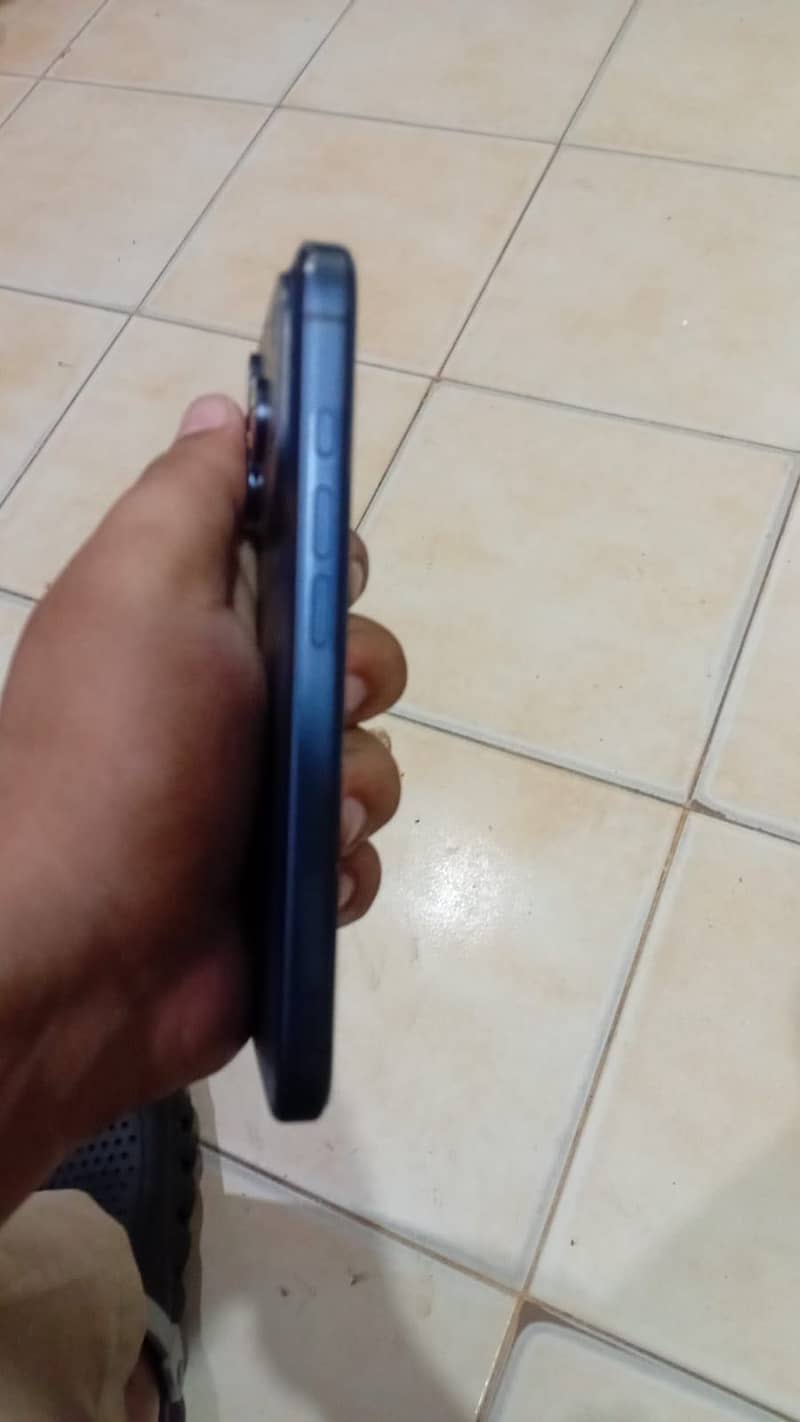 Apple iPhone 17 Pro 0