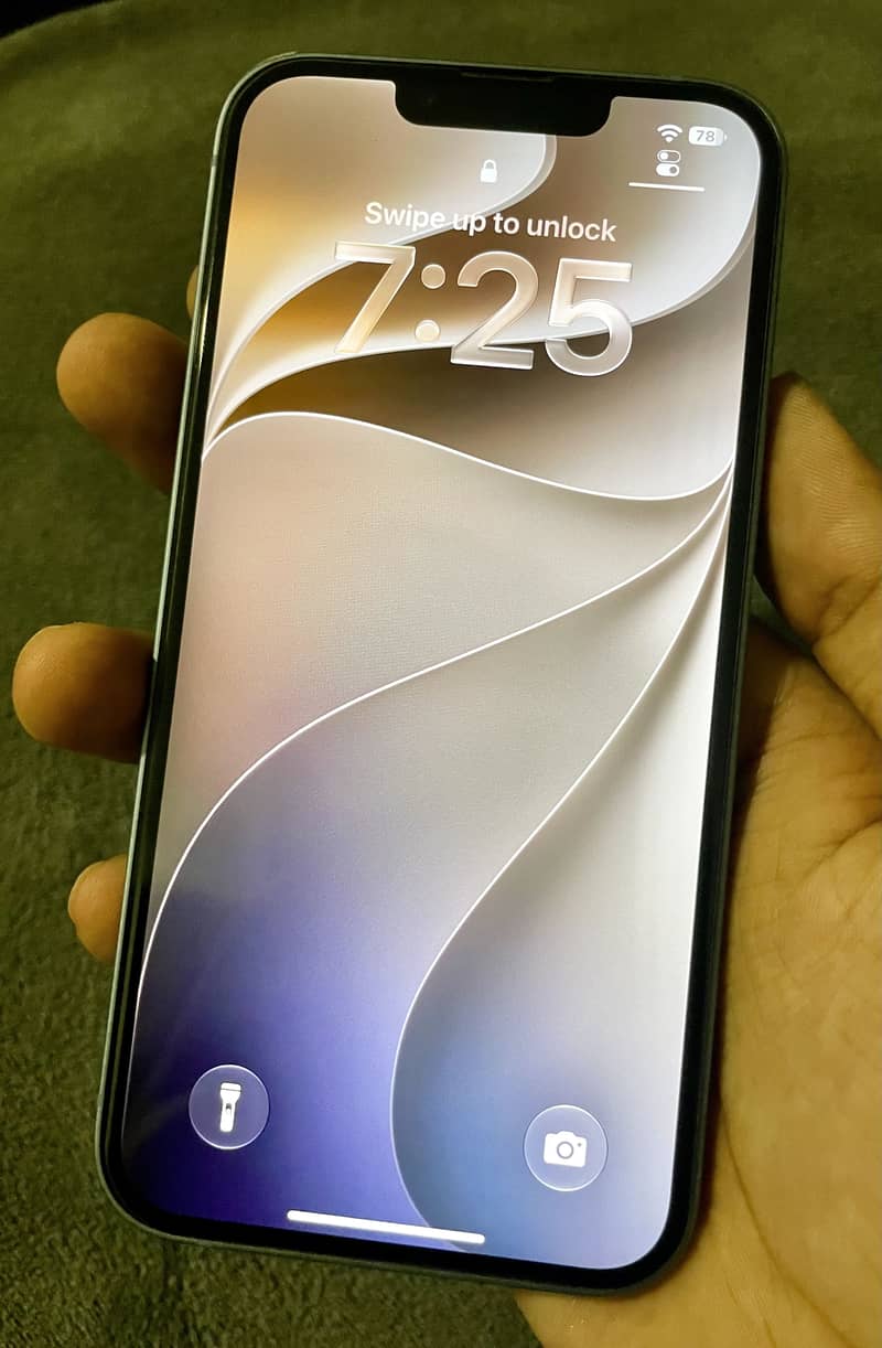 Apple iPhone 14 3
