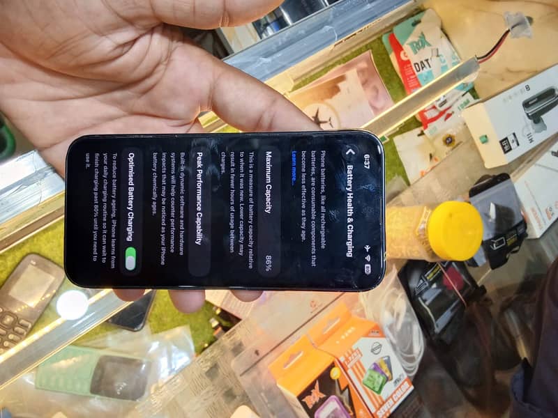 Apple iPhone 13 3
