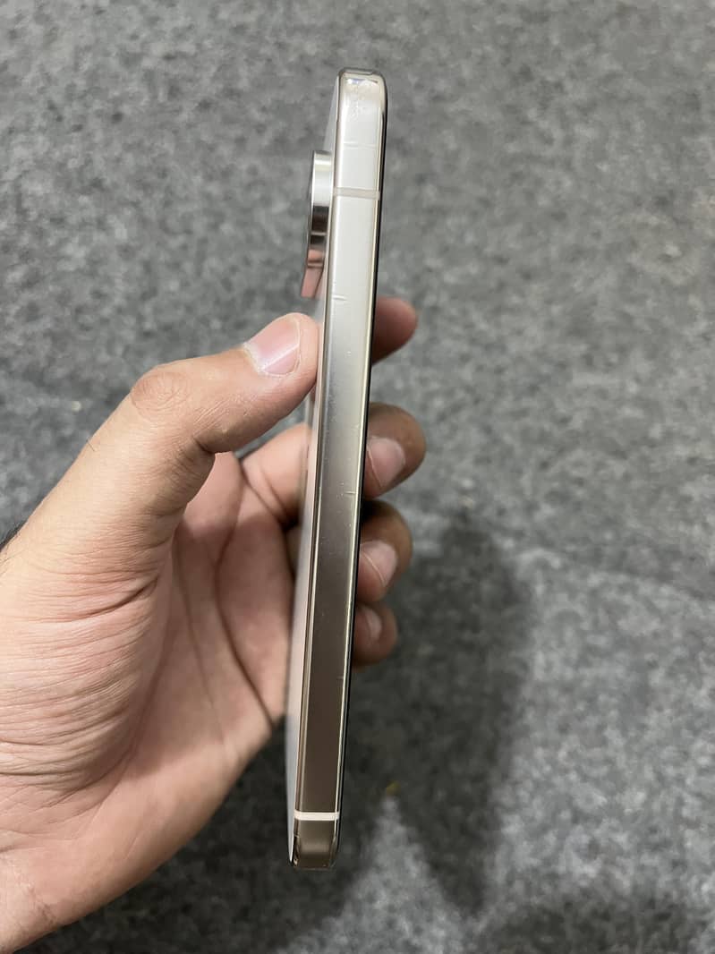 Google Pixel 9 Pro 4