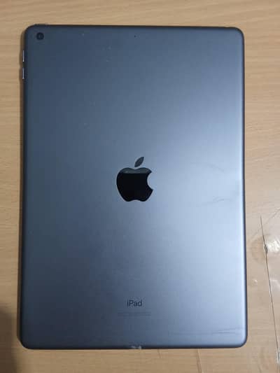 Apple iPad 7th generation 32GB touch/panel break but works.