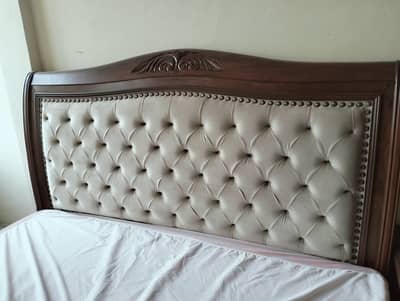 1 King Size bed with 2 dressing No use 10 by 10 condition
