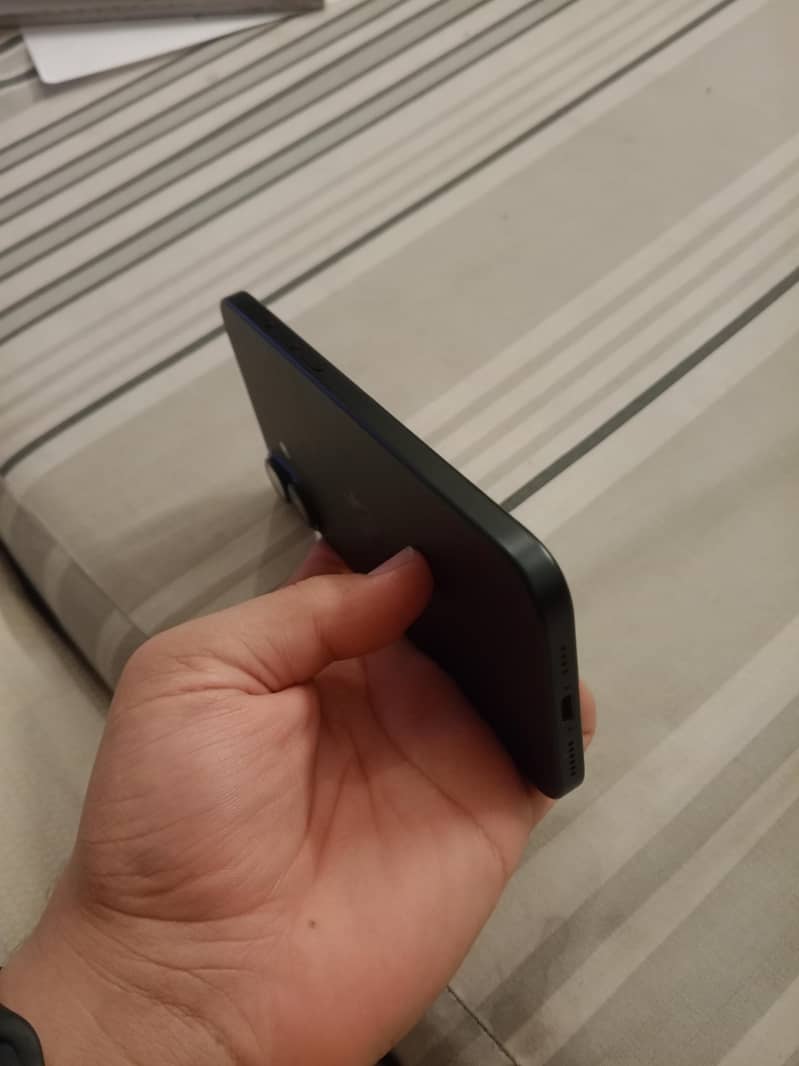Apple iPhone 16 Plus 5