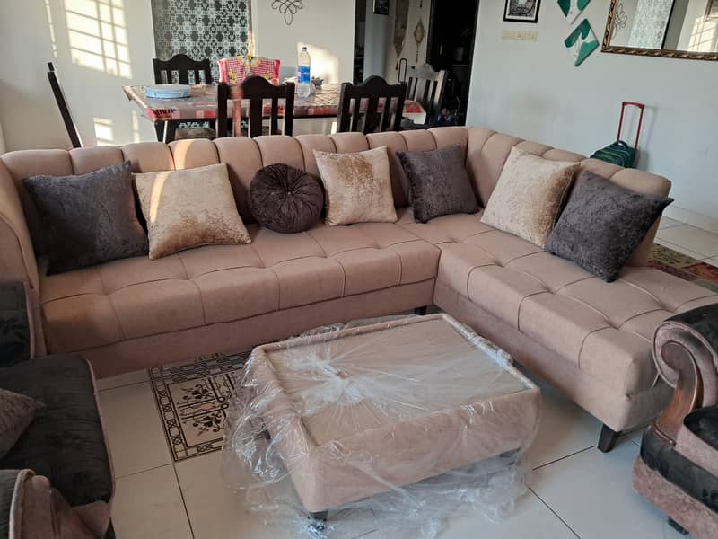 L shape sofa 0