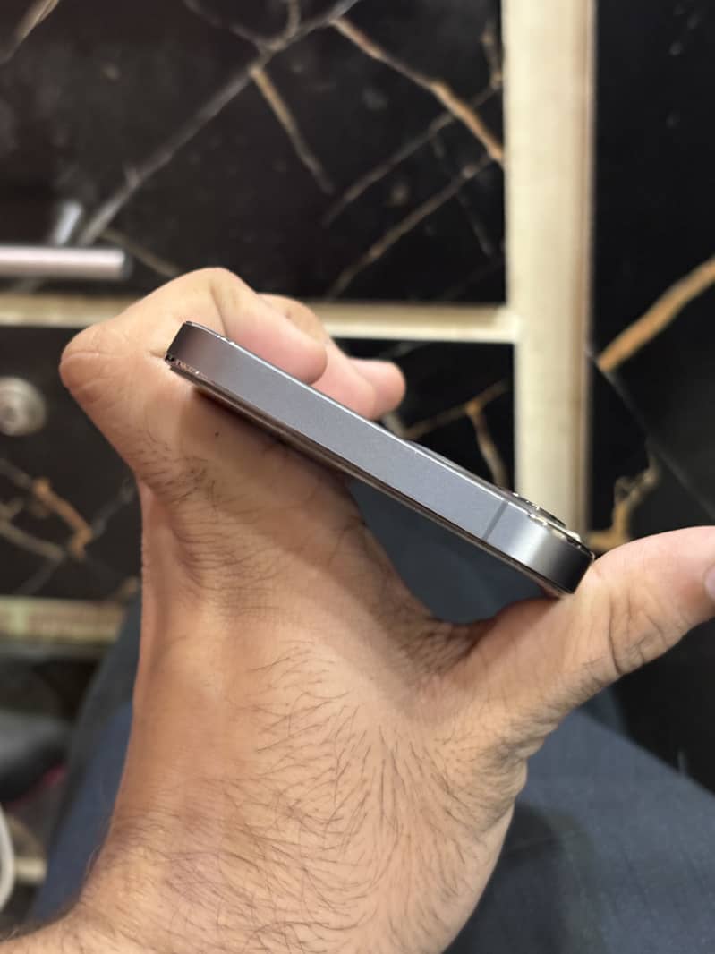 Apple iPhone 12 Pro 3