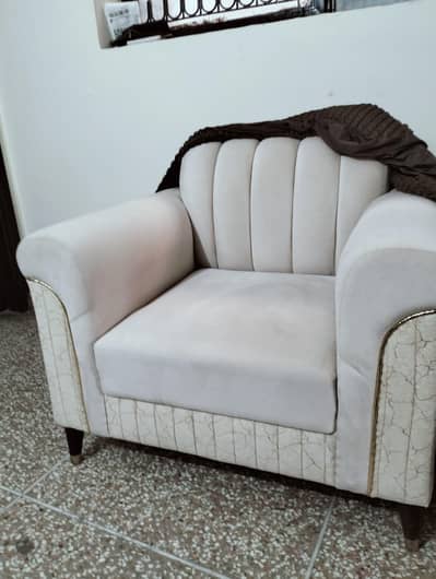 5 seater Sofa Available