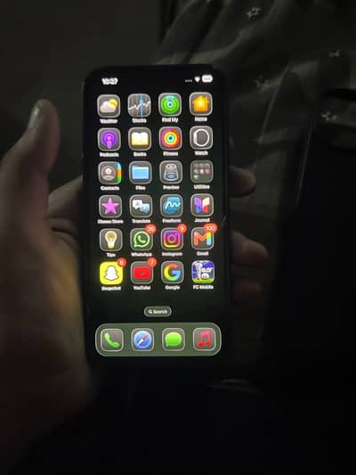 Apple iPhone 13