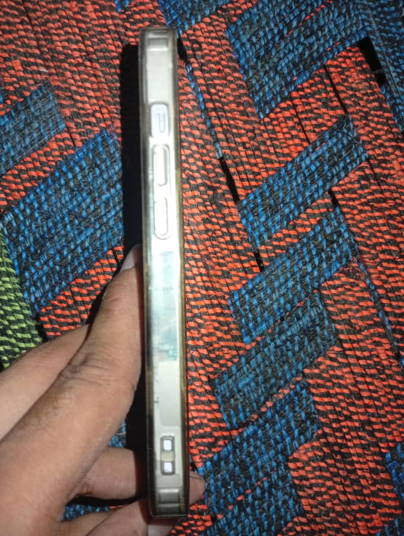 Apple iPhone 14 1
