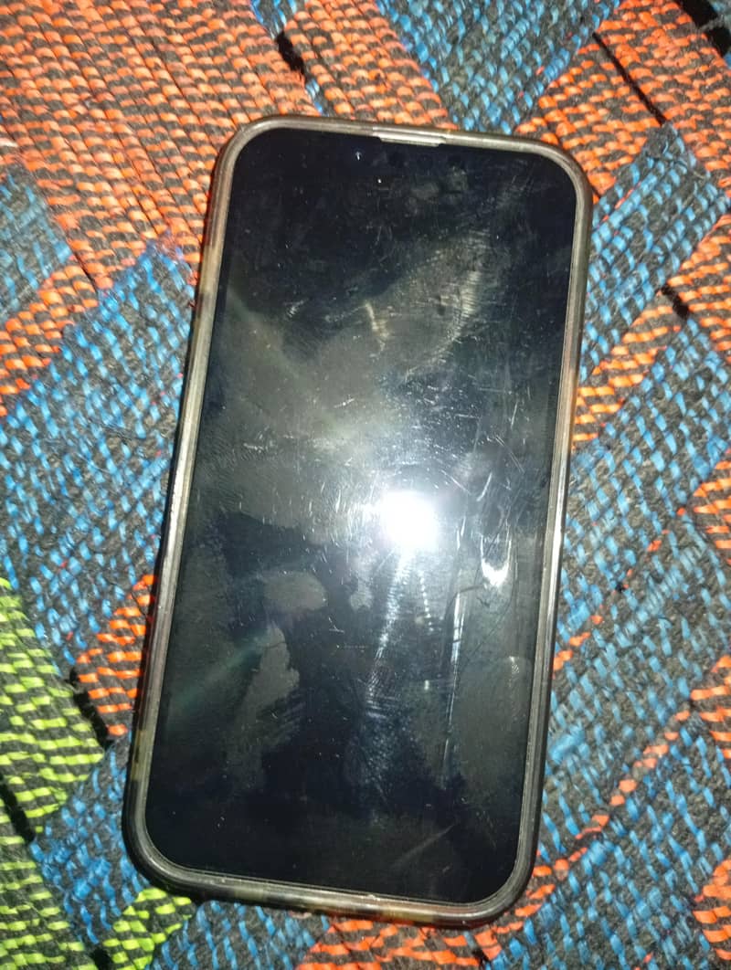 Apple iPhone 14 3