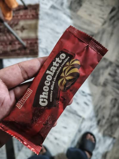 old chocolato biscuit