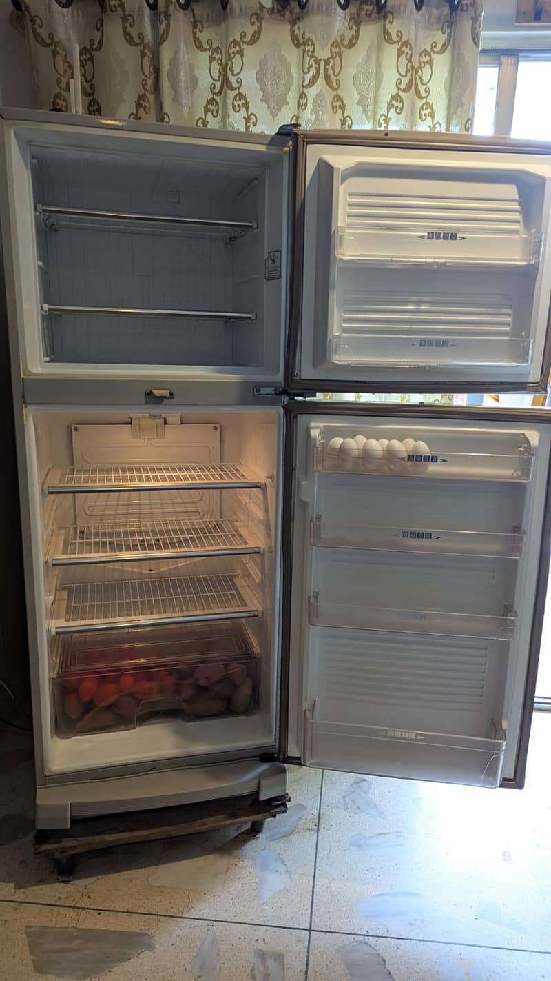 Dawlance Refrigerator 2