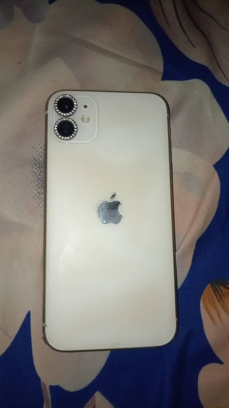 Apple iPhone 11 4
