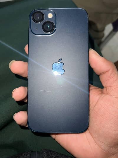 Apple iPhone 13