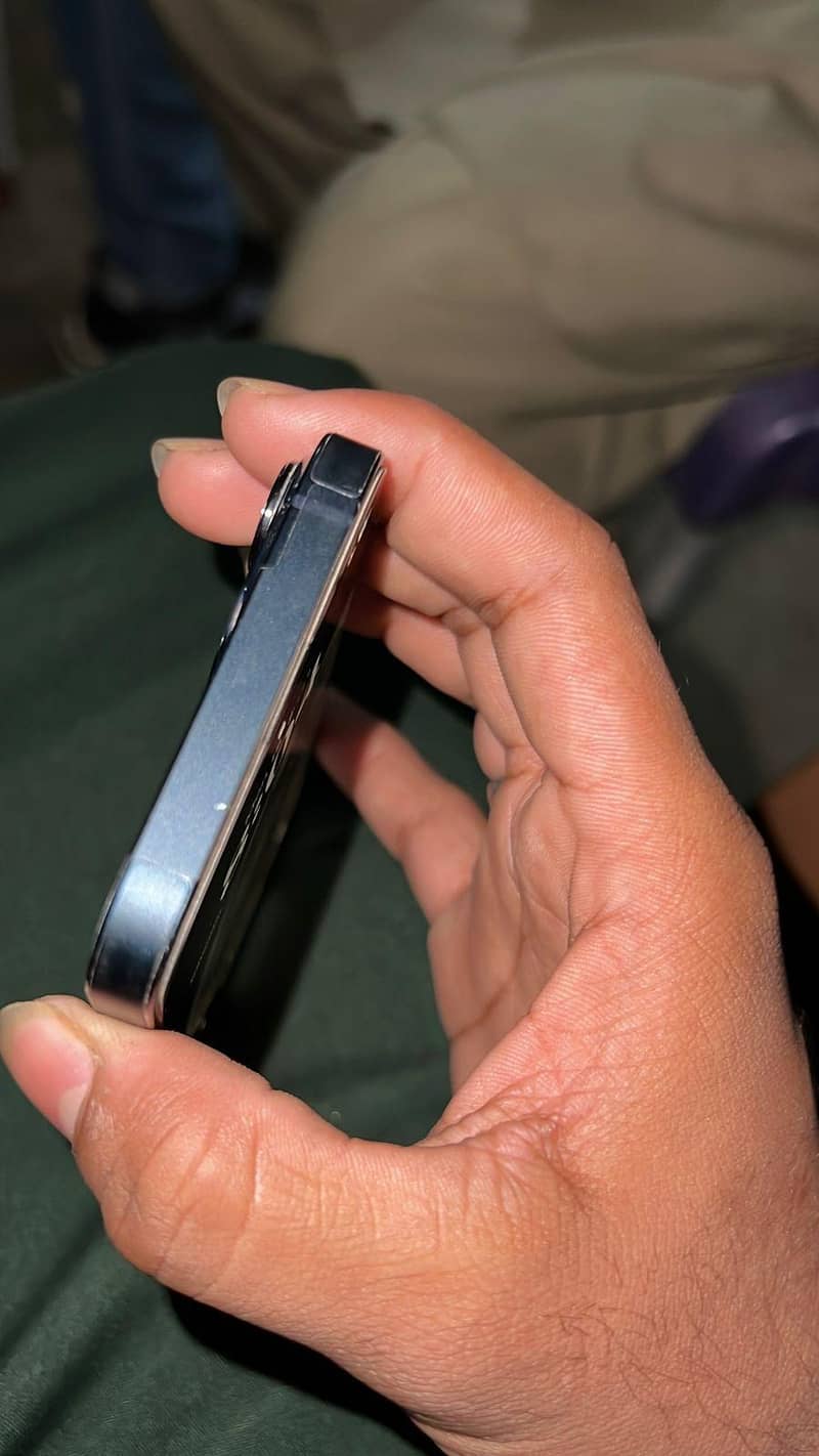 Apple iPhone 13 1
