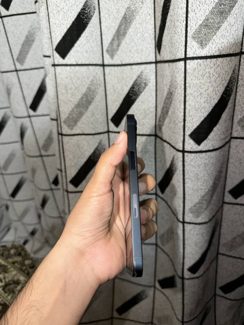 Apple iPhone 13 3