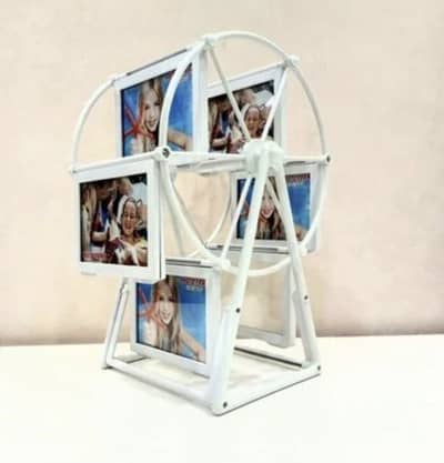 Rotating photo frames