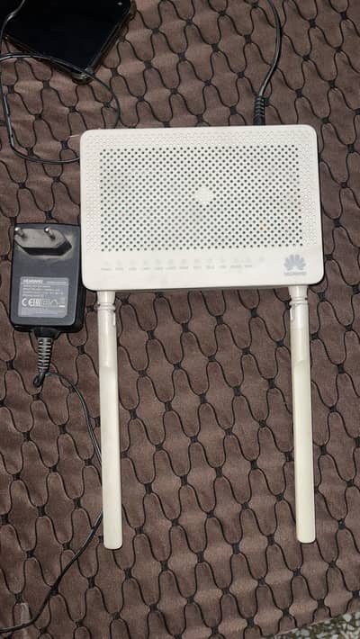 Huawei EchoLife HG8245H5 GPON Fiber WiFi Router | 4 LAN + USB + 2 TEL