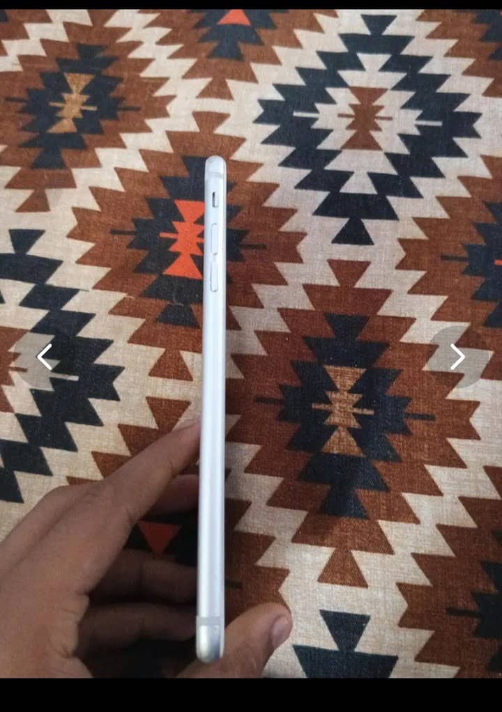 Apple iPhone 6 Plus 1