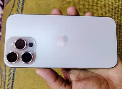Apple iPhone 16 Pro Max