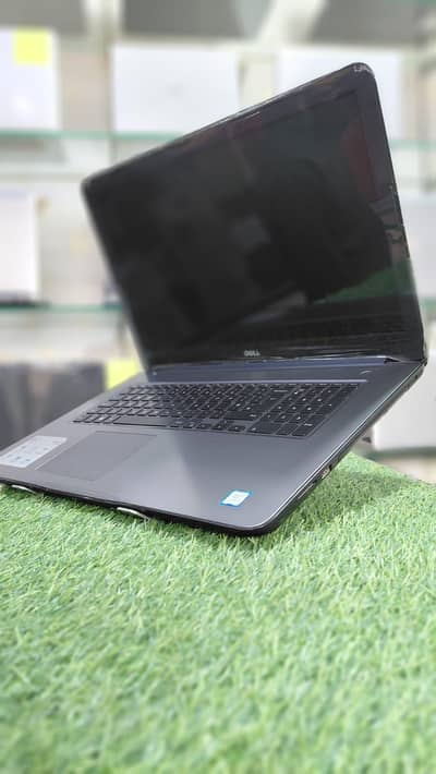 Dell Inspiron 5767 | Core i3 6th | 8GB RAM | 1TB HDD | 17-Inch