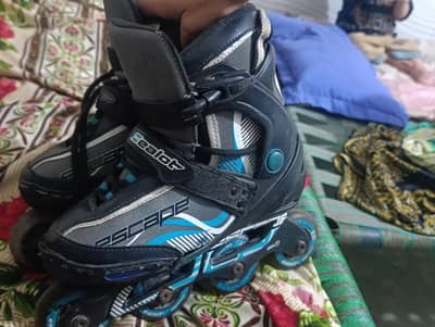 skating shoes for sale in excellent condition