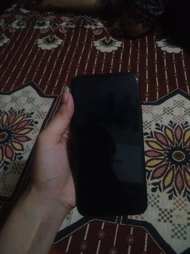 Apple iPhone 11 Pro 1