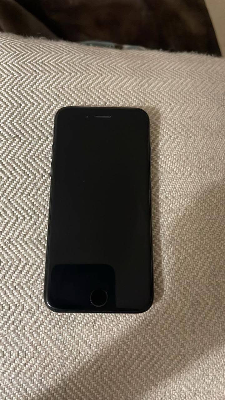 Apple iPhone SE 0