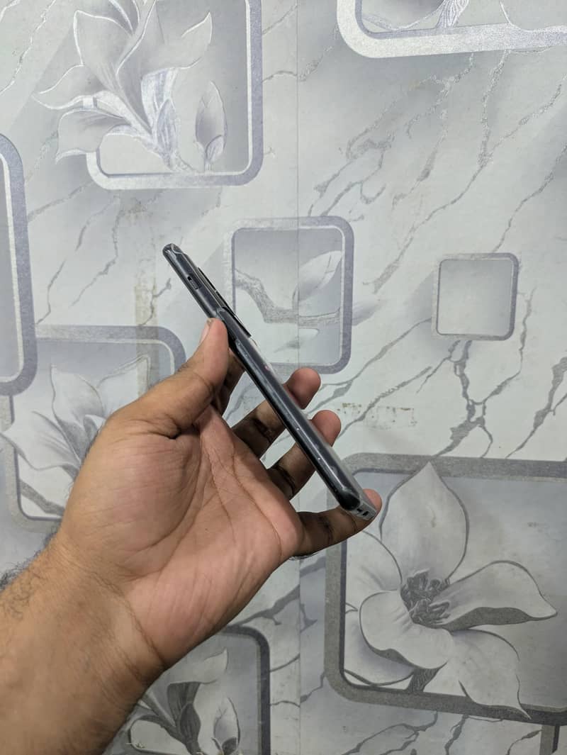 One Plus 10 Pro 3