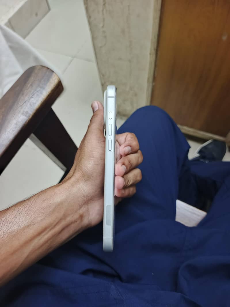 Apple iPhone 17 Pro Max 2