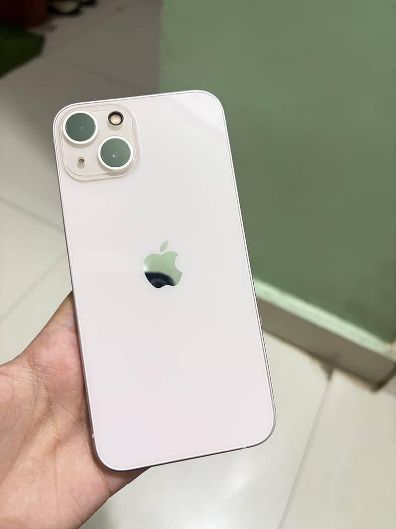 Apple iPhone 13 0