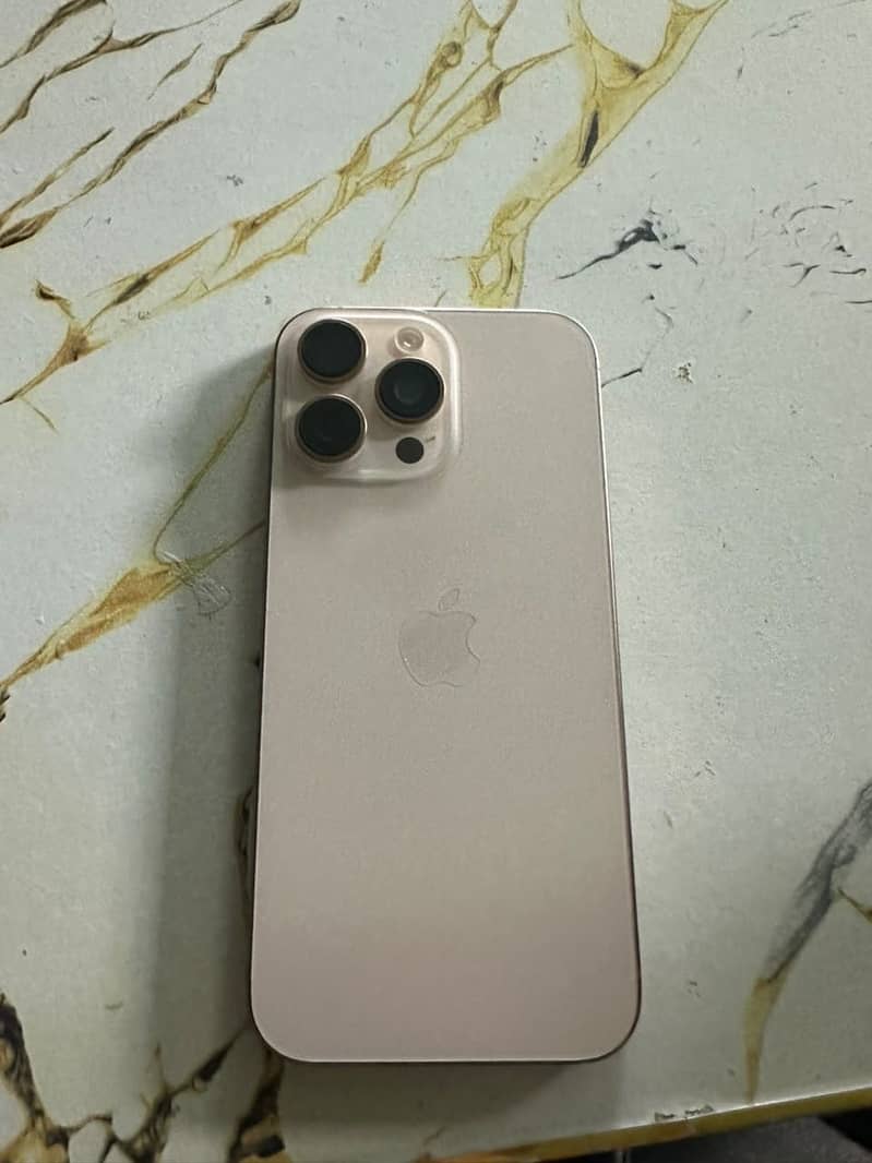 Apple iPhone 16 Pro Max 1