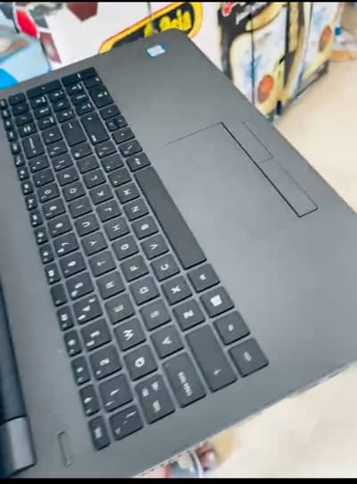 HP i5 7th generation 8 GB ram 256 gb SSD orignal charger battery time