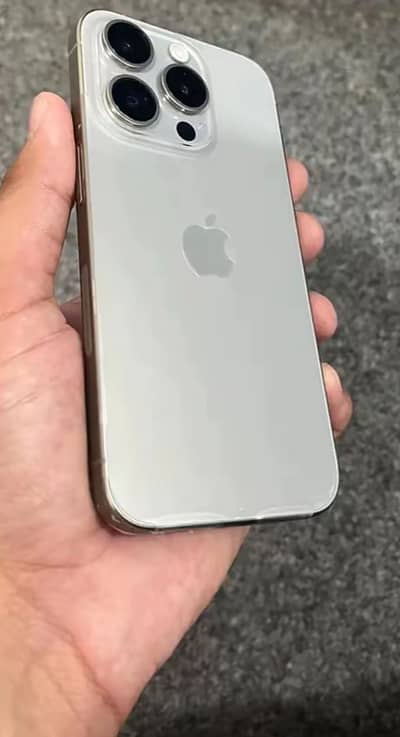 Apple iPhone 15 Pro