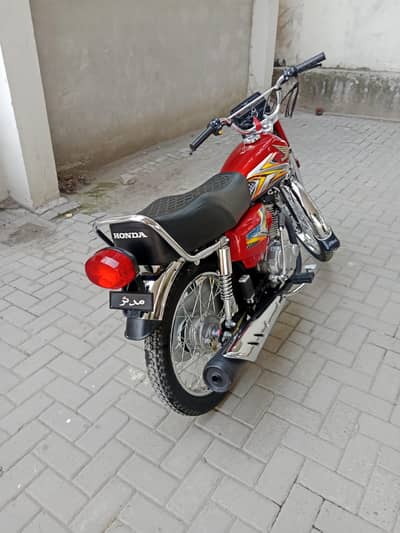 Honda 125 for sale neat n clean Nike 1 hand use only