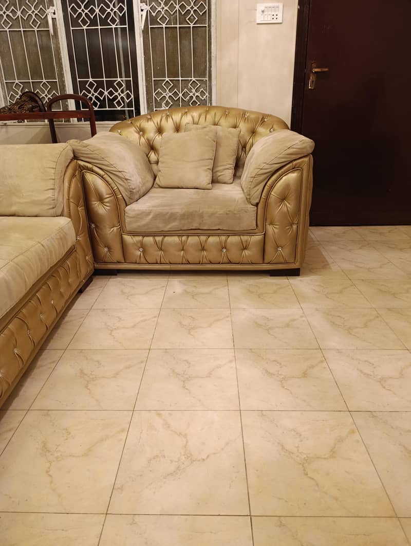 Culting Sofa Set 1