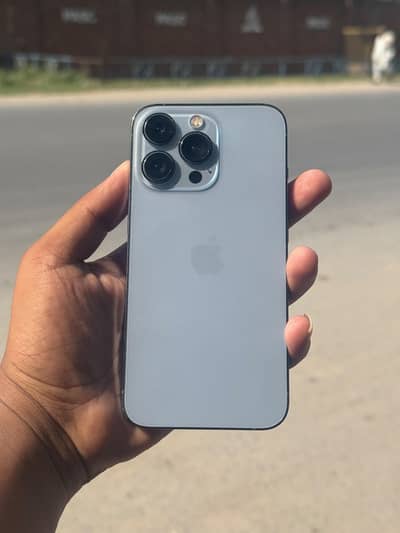 Apple iPhone 13 Pro