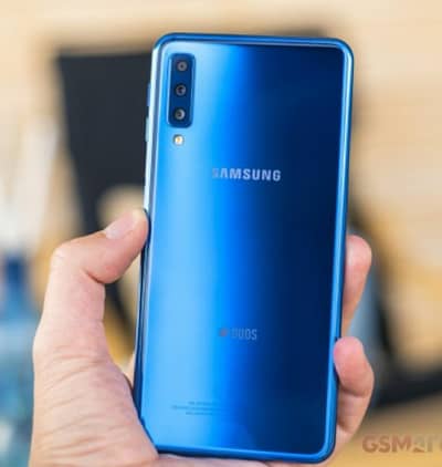Samsung Galaxy A7   6/128   ( 2018 )